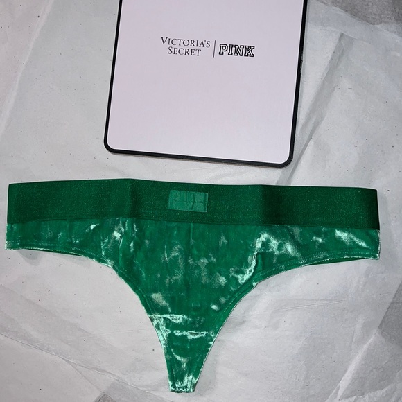 (M) UNISEX Victoria’s Secret VELVET THONG UNDERWEAR - Picture 1 of 16